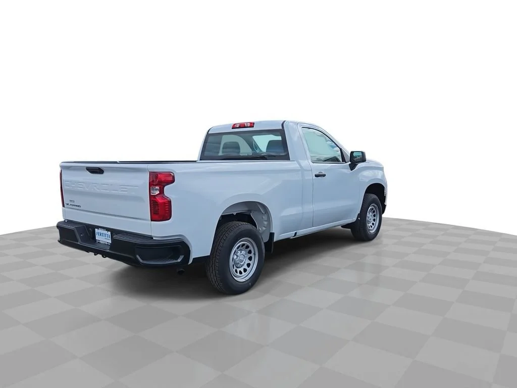 New 2026 Summit White Chevrolet WT image 8