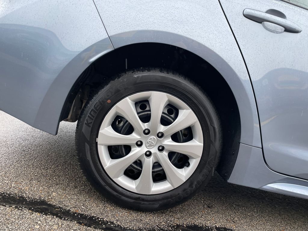 Used 2025 Gray Toyota LE image 12
