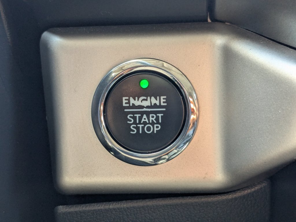 Used 2023 Gray Ford XLT image 19