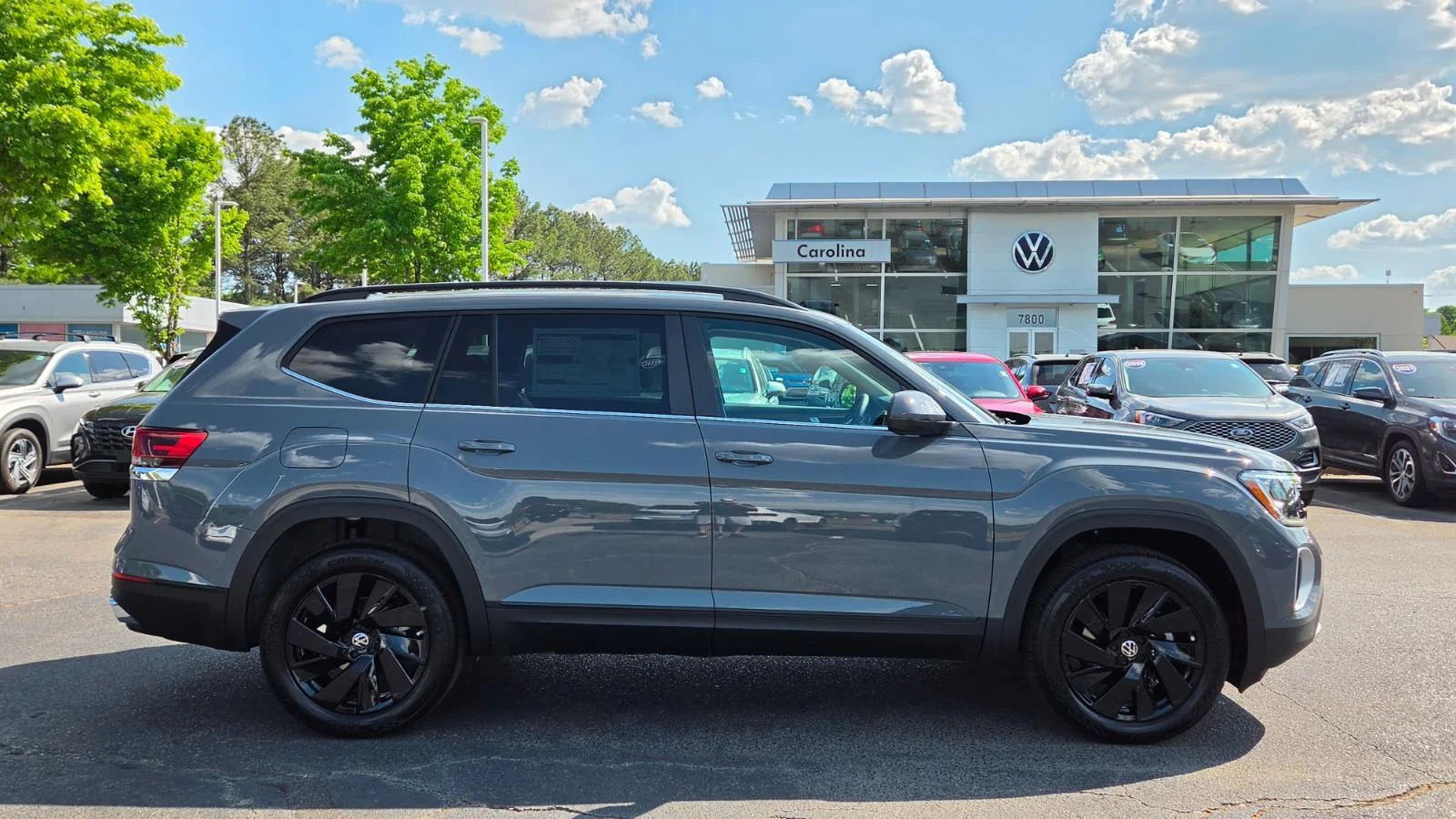 New 2026 Pure Gray Volkswagen 2.0T SE w/Technology image 3