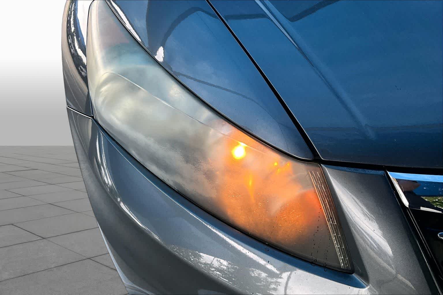 Used 2012 Polished Metal Metallic Honda LX image 26