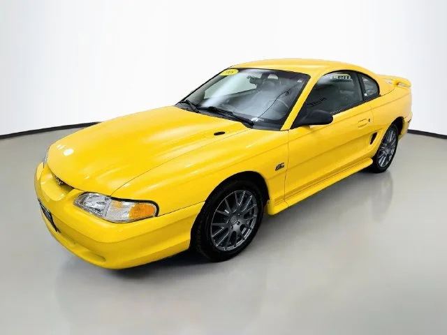 Used 1995 Yellow Ford  image 3