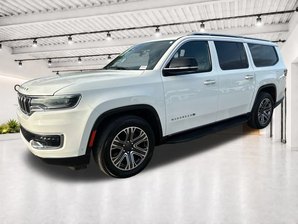 2023 Jeep Wagoneer L Series II's photo