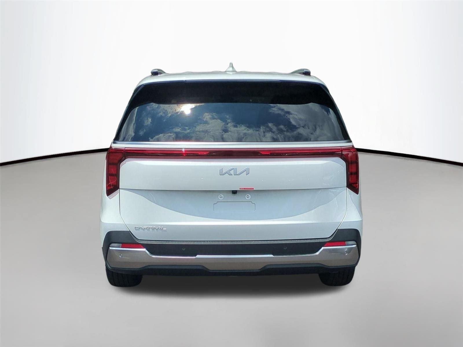 New 2026 Snow White Pearl Kia SX image 4