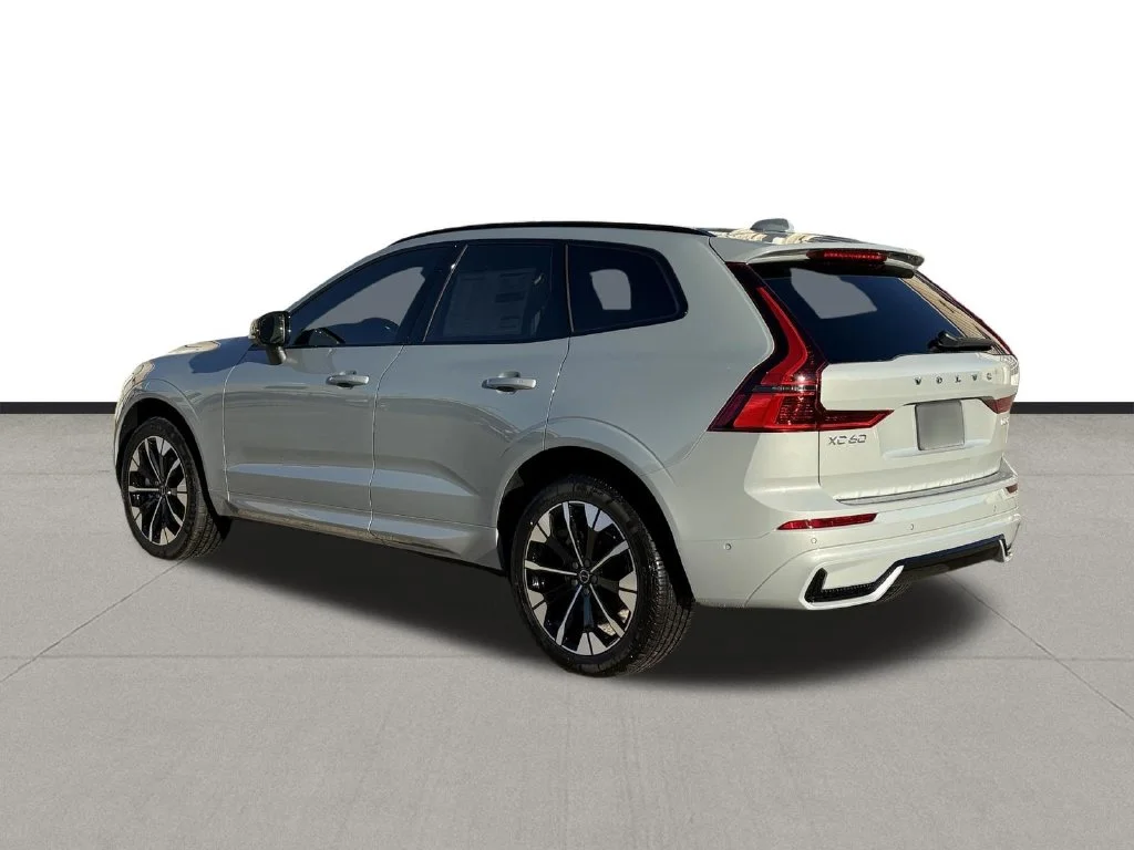New 2026 Vapour Grey Volvo Plus image 7
