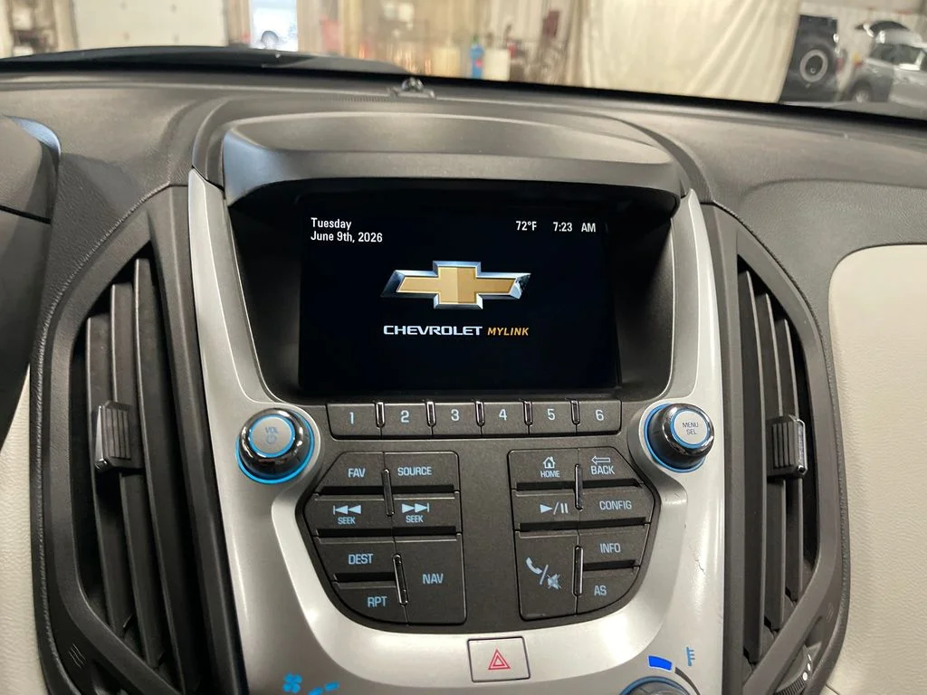 Used 2017 White Chevrolet LT image 23