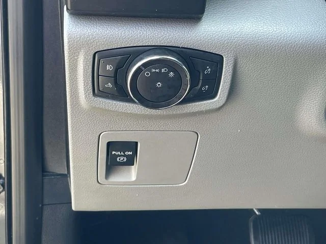 Certified Used 2018 Magnetic Ford XL image 20