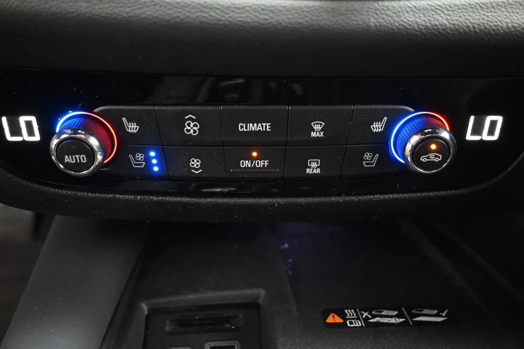 Used 2023 Blue Buick Premium Group image 22