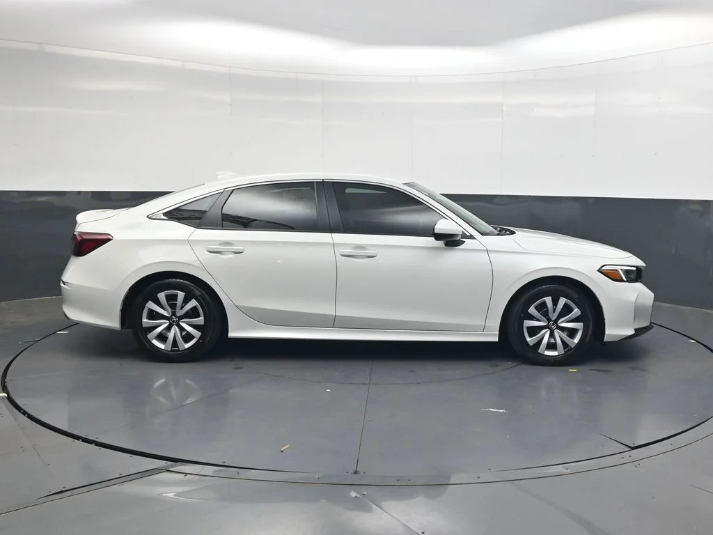 New 2026 Platinum White Pearl Honda LX image 3