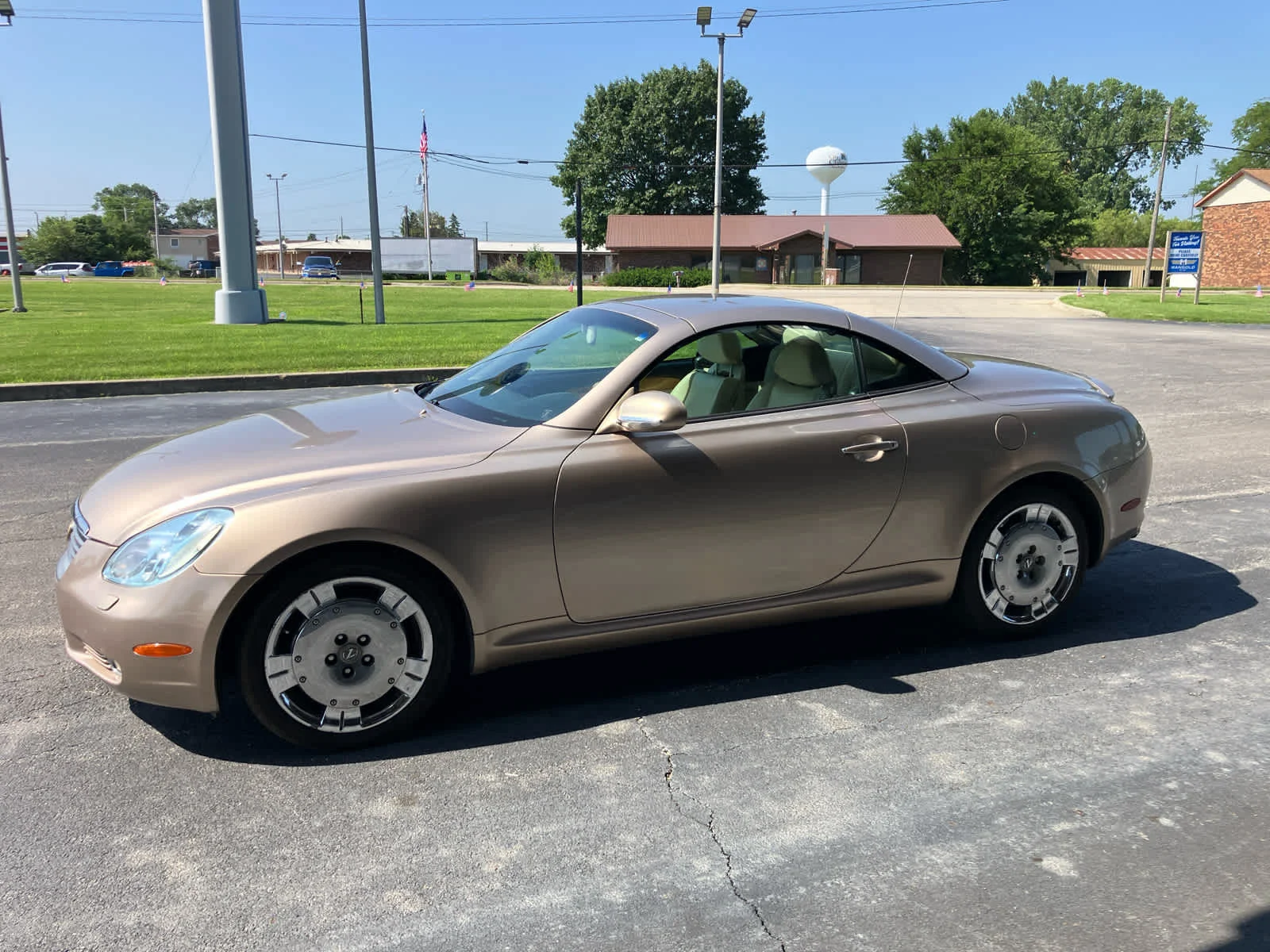 Used 2004 Egyptian Sand Pearl Lexus  image 6