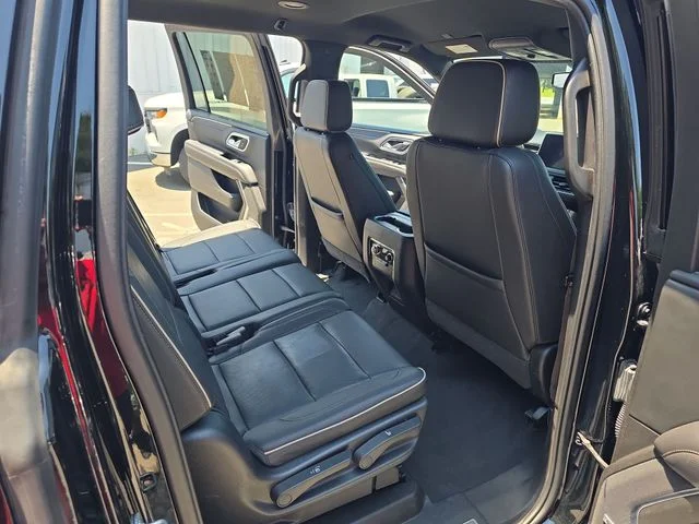 Used 2021 Black GMC SLT image 12