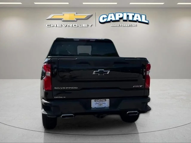 Used 2025 Black Chevrolet RST image 5