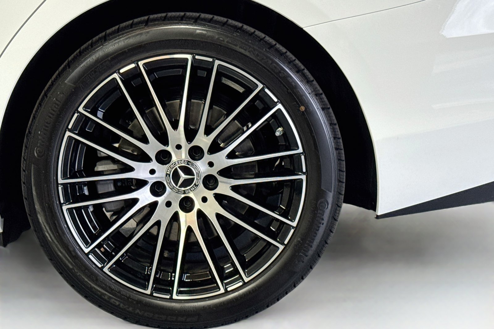 New 2026 Polar White Mercedes-Benz C 300 image 29