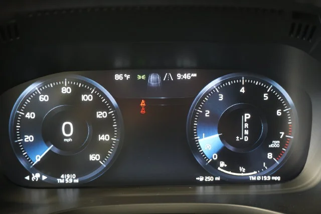 Used 2021 Onyx Black Metallic Volvo T5 Momentum image 14