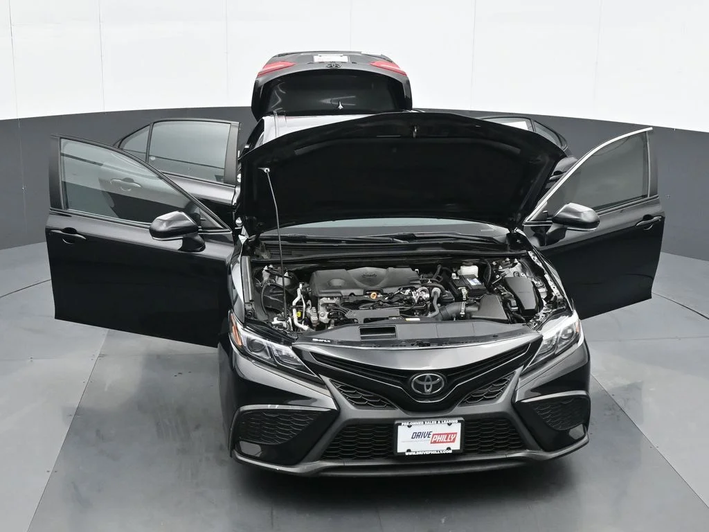 Used 2022 Black Toyota SE Nightshade image 34