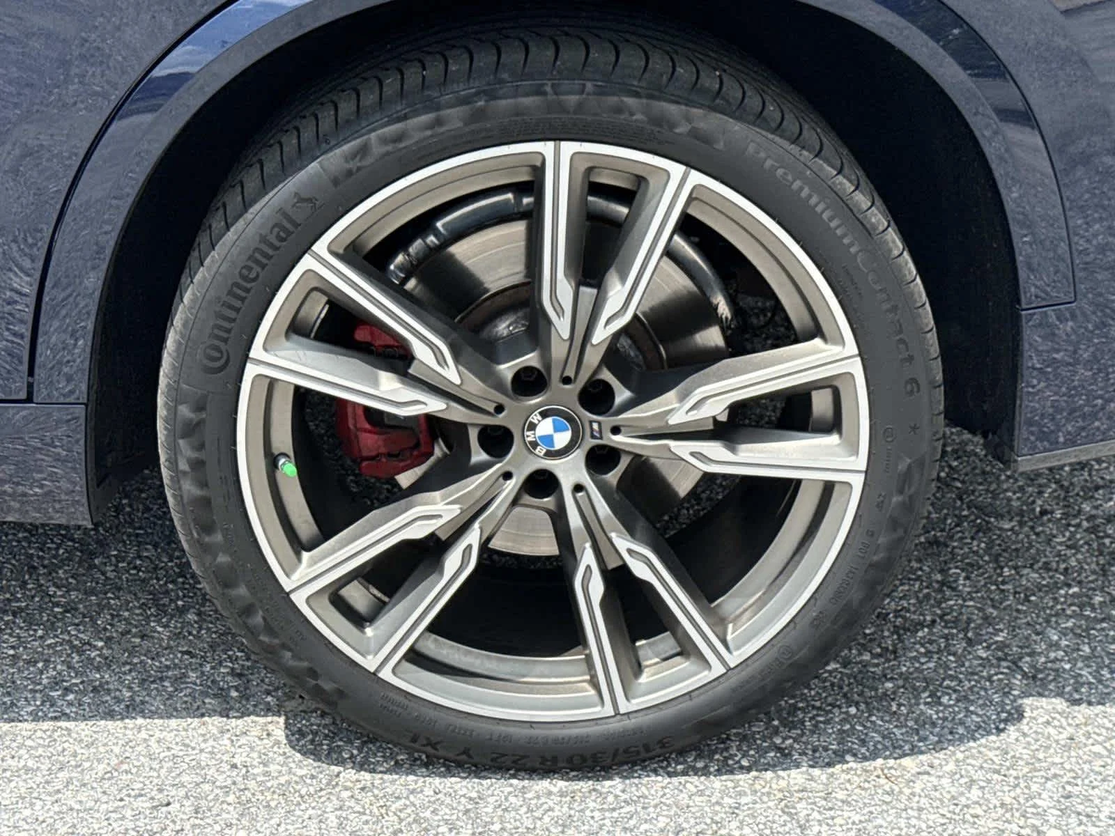 Used 2022 Tanzanite Blue II Metallic BMW M50i image 24