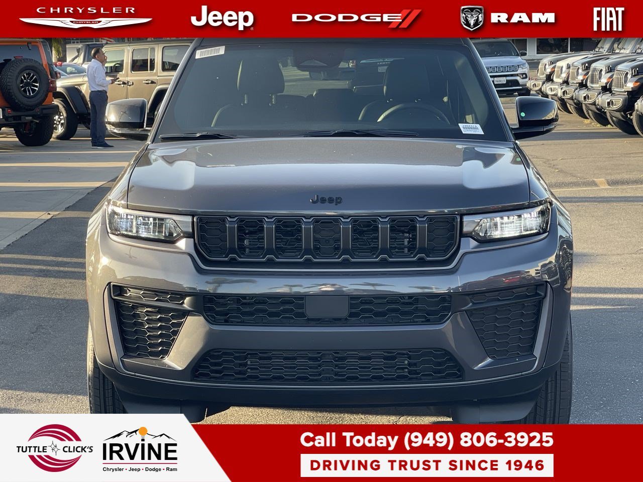 New 2026 Baltic Gray Metallic Clear-Coat Exterior Paint Jeep Laredo Altitude image 2