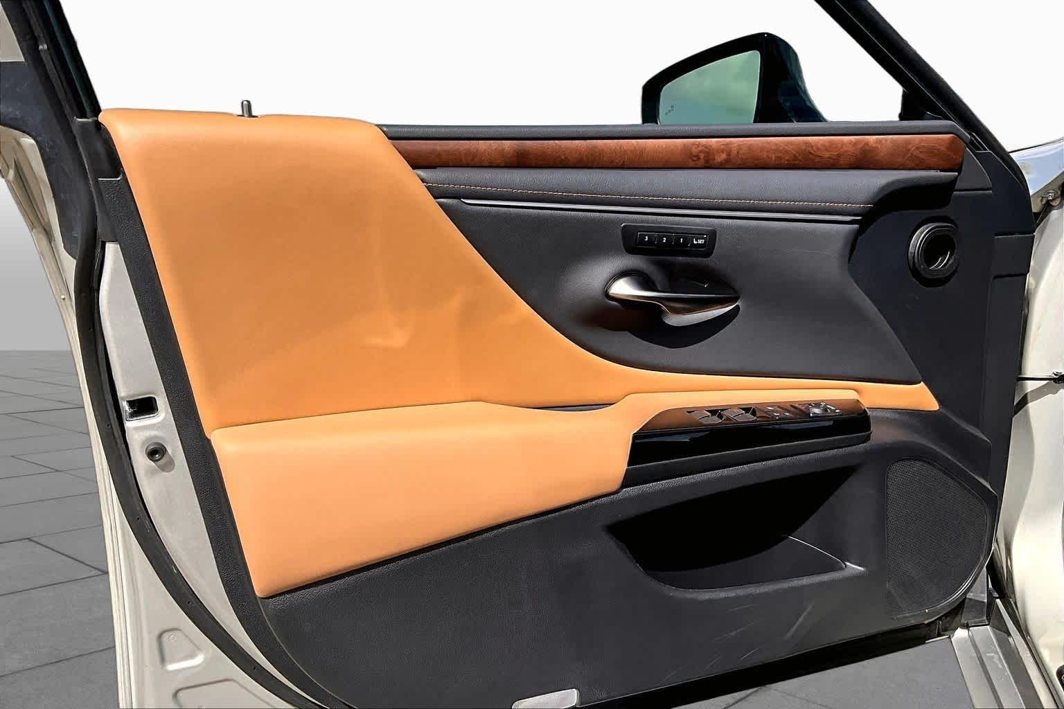 Used 2024 Moonbeam Beige Metallic Lexus  image 19