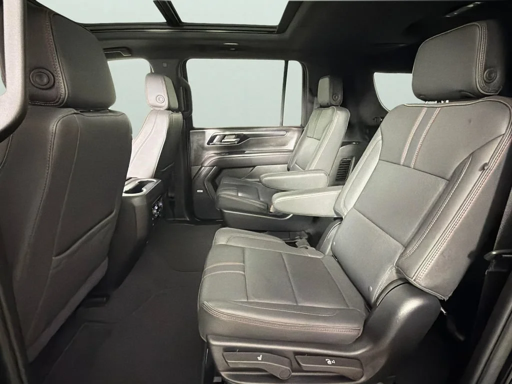 2025 Chevrolet Suburban RST - Photo 27