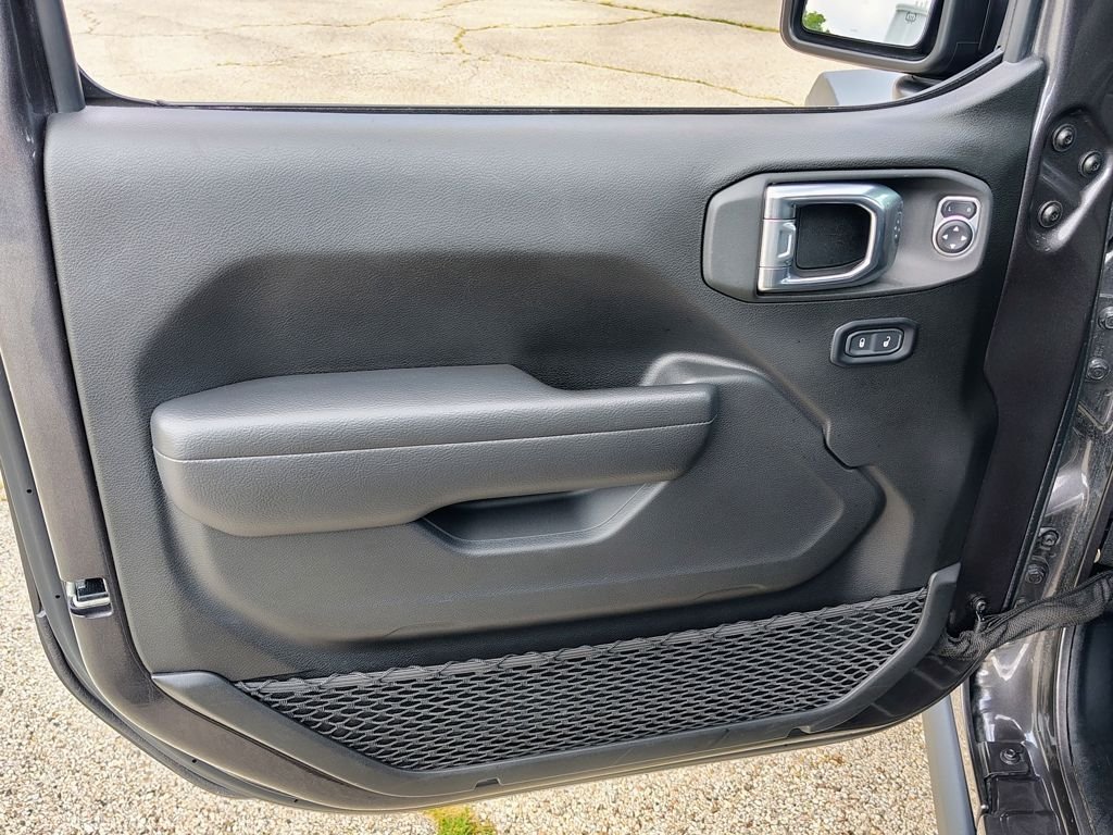 Used 2025 Gray Jeep Willys image 22