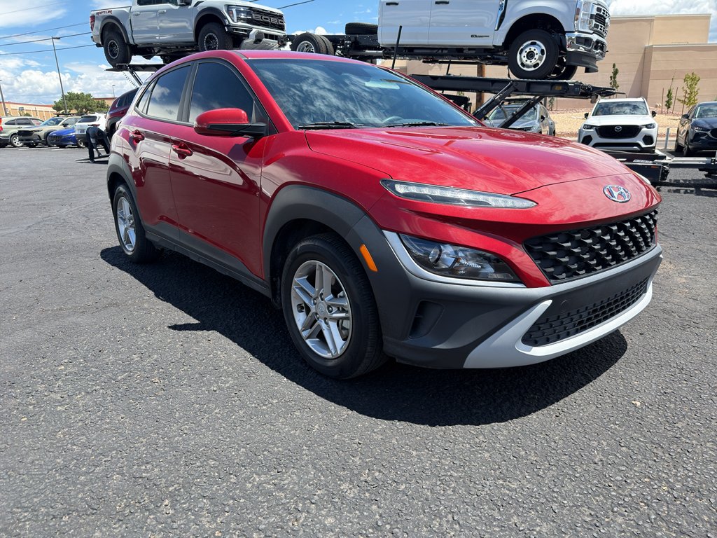 Used 2022 Pulse Red Hyundai SE image 3