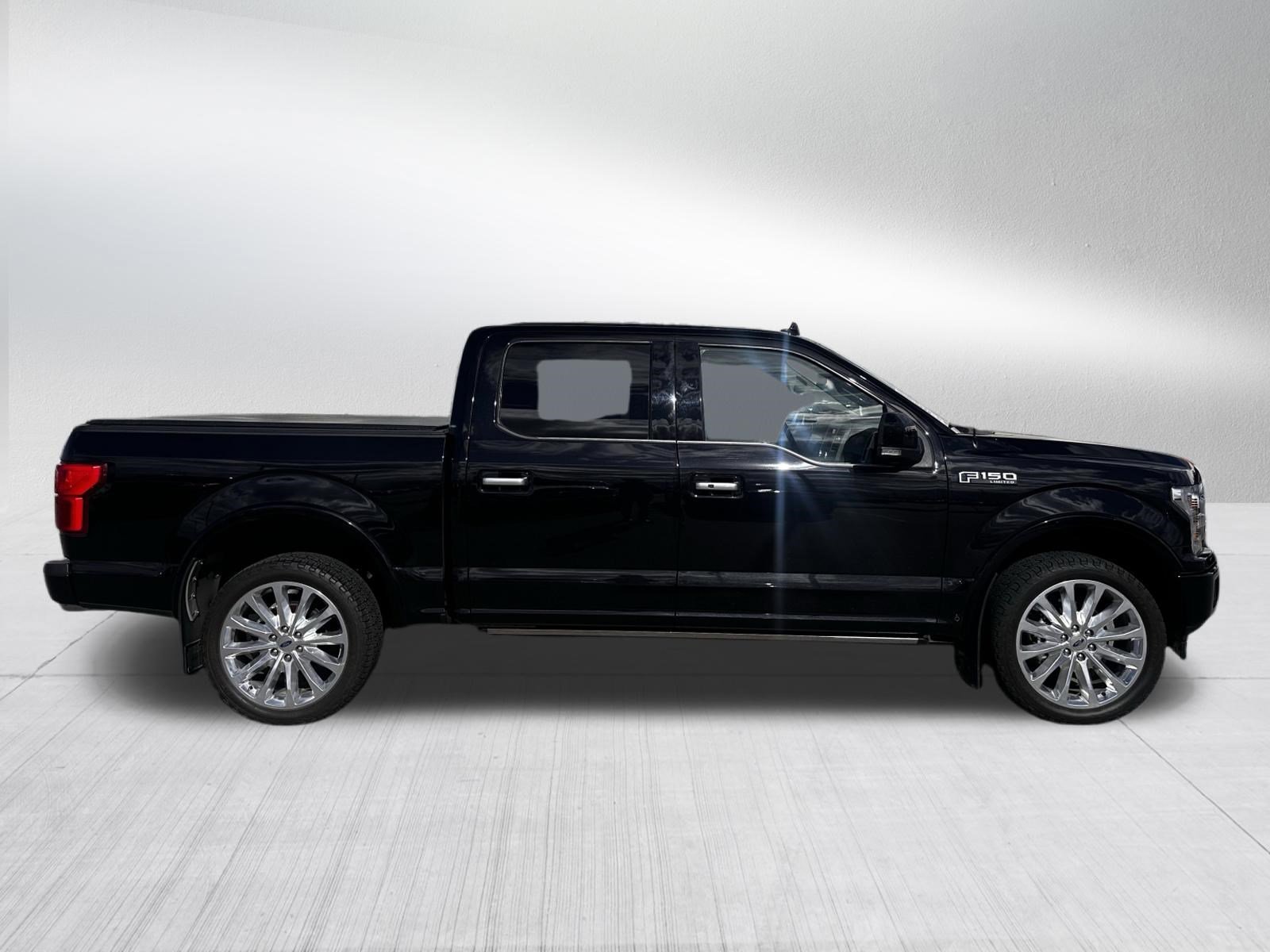 Used 2020 Agate Black Metallic Ford Limited image 8