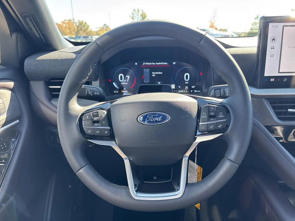 New 2026 White Ford Platinum image 18