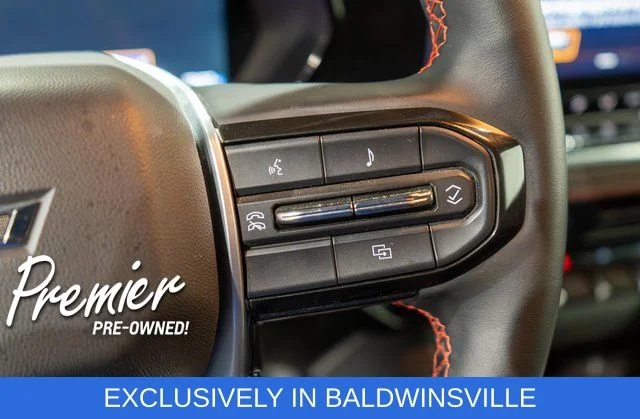 Used 2025 White Chevrolet Z71 image 20