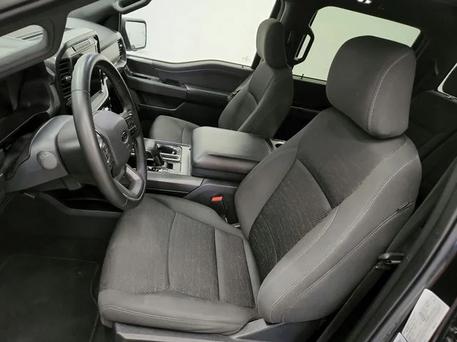 Used 2024 Black Ford XLT image 18