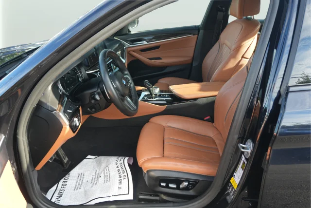 Used 2018 Black BMW 530i xDrive image 13