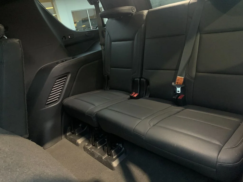Used 2023 Red Chevrolet Z71 image 18