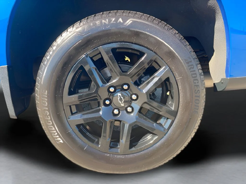 Used 2022 GLACIER BLUE METALLIC Chevrolet RST image 36