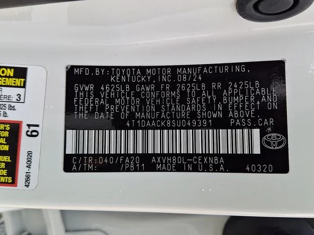 Used 2025 White Toyota LE image 27