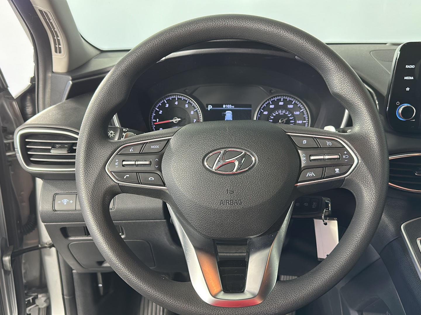 Used 2021 Shimmering Silver Hyundai SE image 8