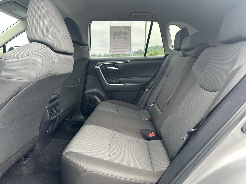 Used 2025 Silver Sky Metallic Toyota XLE image 14