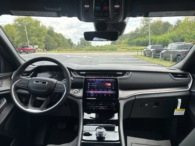 2025 Jeep Grand Cherokee Limited - Photo 12