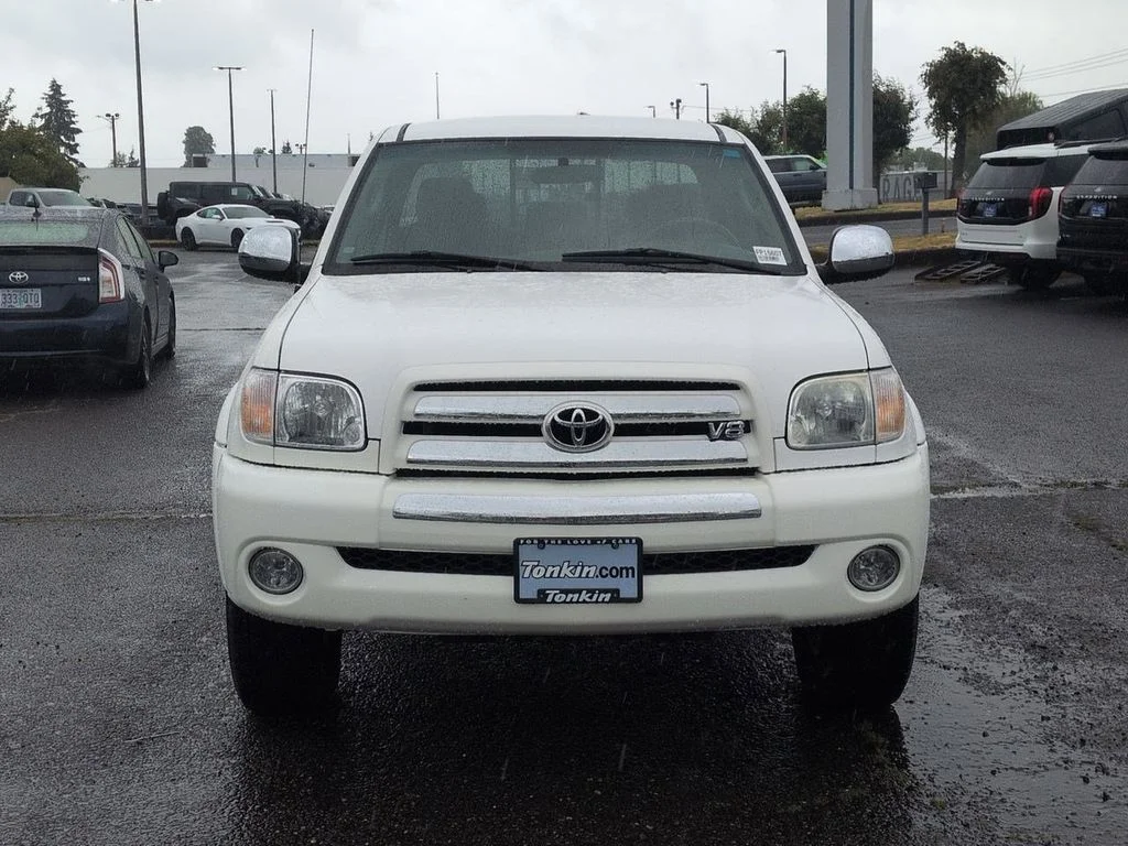 Used 2006 Natural White Toyota SR5 image 8