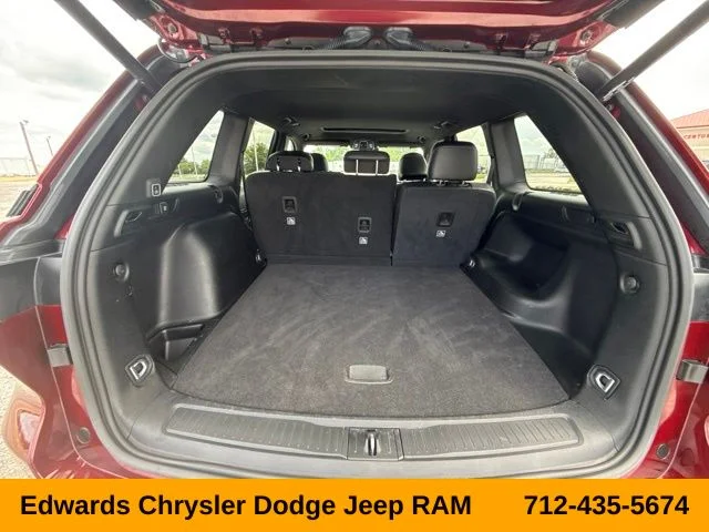 Certified Used 2023 Red Jeep Altitude X image 37