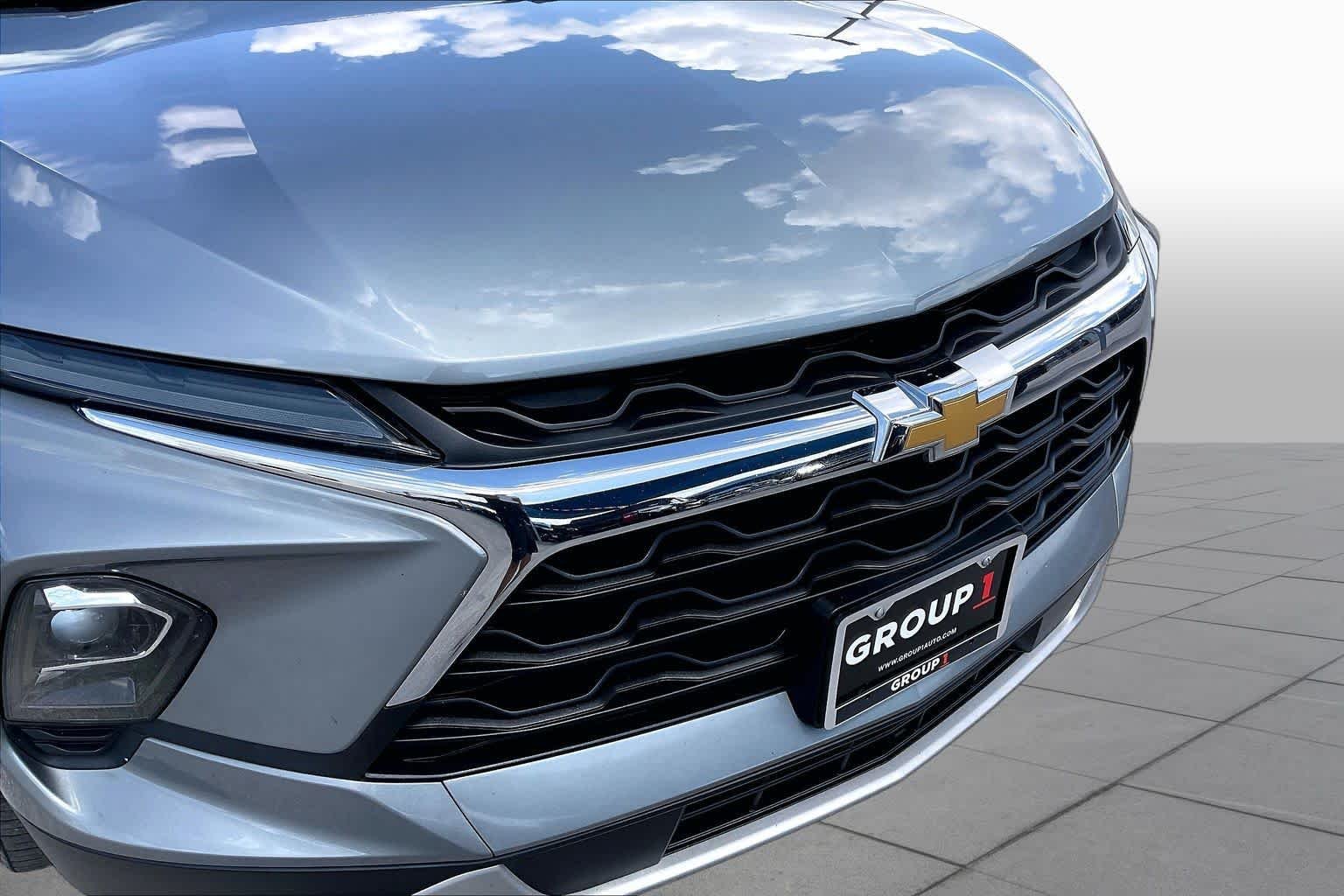 Used 2024 Sterling Gray Metallic Chevrolet LT image 30