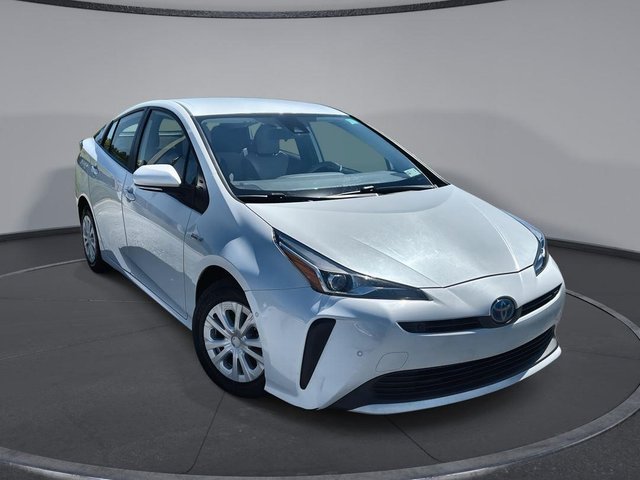 2022 Toyota Prius LE