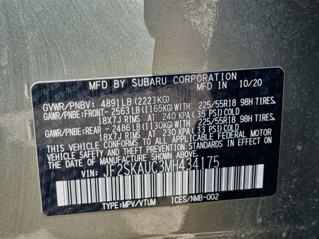 Used 2021 Green Subaru Limited image 41