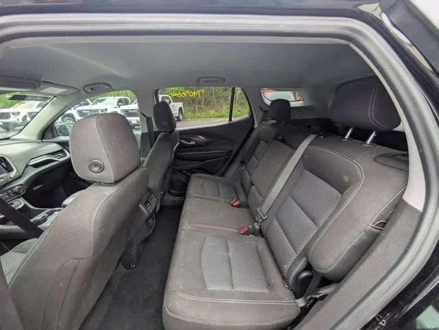 Used 2023 Ebony Twilight Metallic GMC SLE image 29