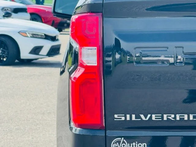 2023 Chevrolet Silverado 1500 LTZ - Photo 32