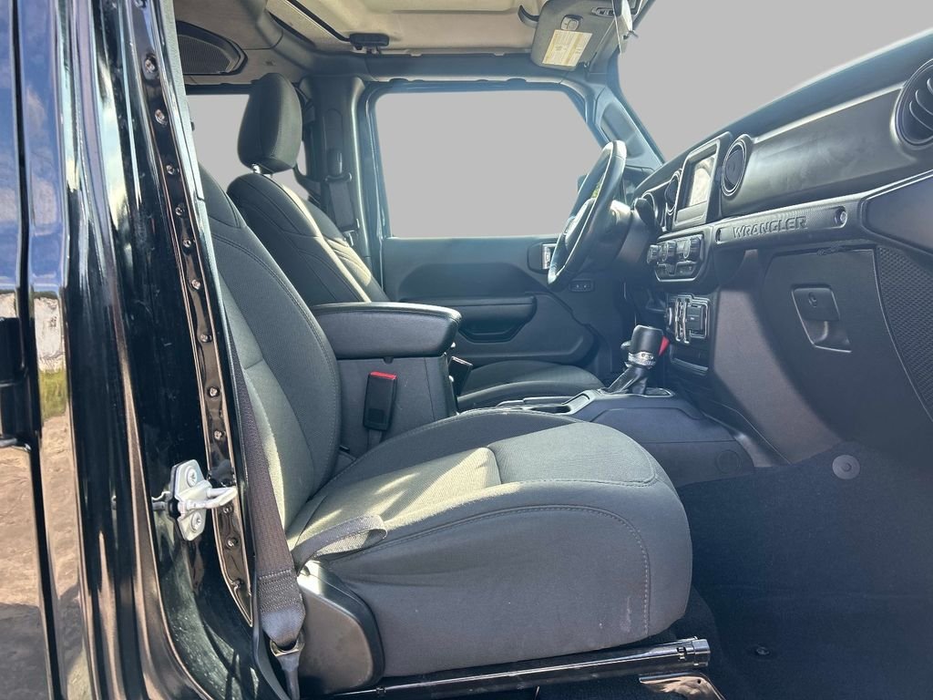 Used 2022 Black Jeep Unlimited Sport S image 17
