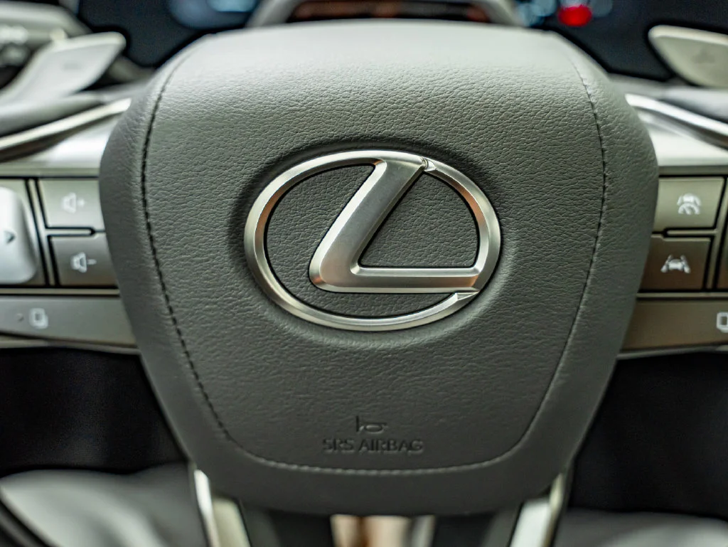 New 2026 Eminent White Pearl Lexus LUXURY image 23