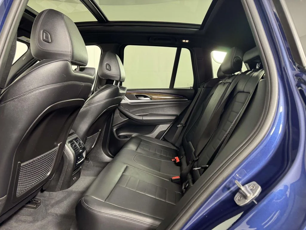 Used 2021 Blue BMW xDrive30i image 32