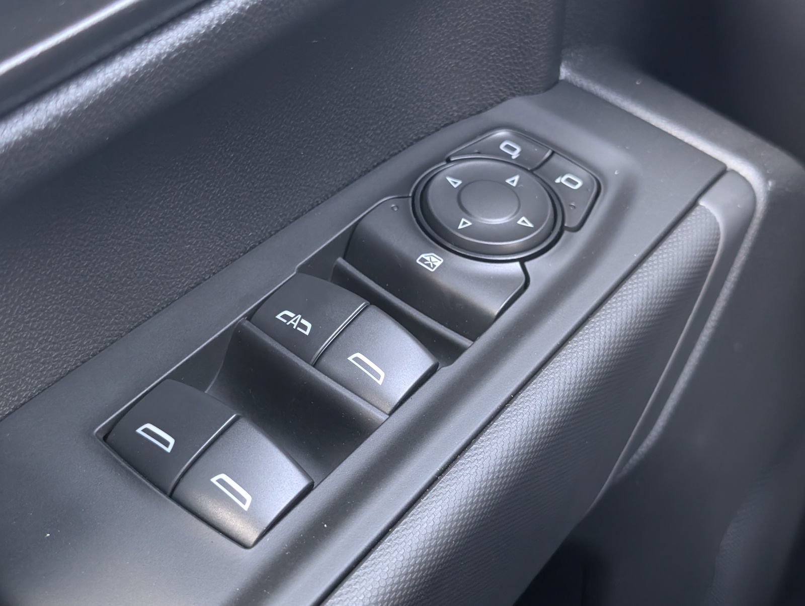 2026 Chevrolet Silverado 1500 Custom Trail Boss - Photo 17