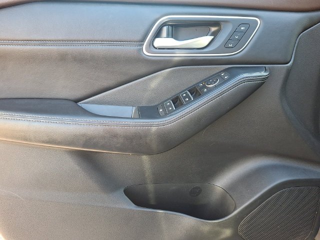 Used 2021 Gray Nissan SL image 14