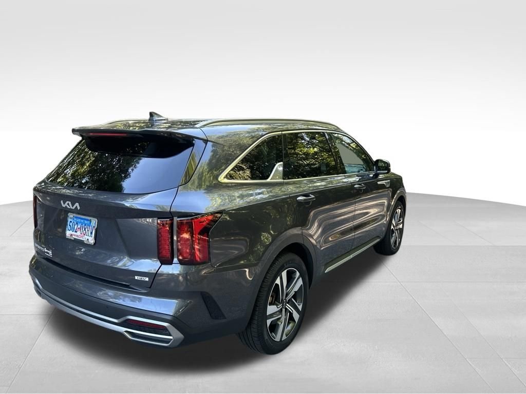 Used 2023 Gray Kia EX image 5