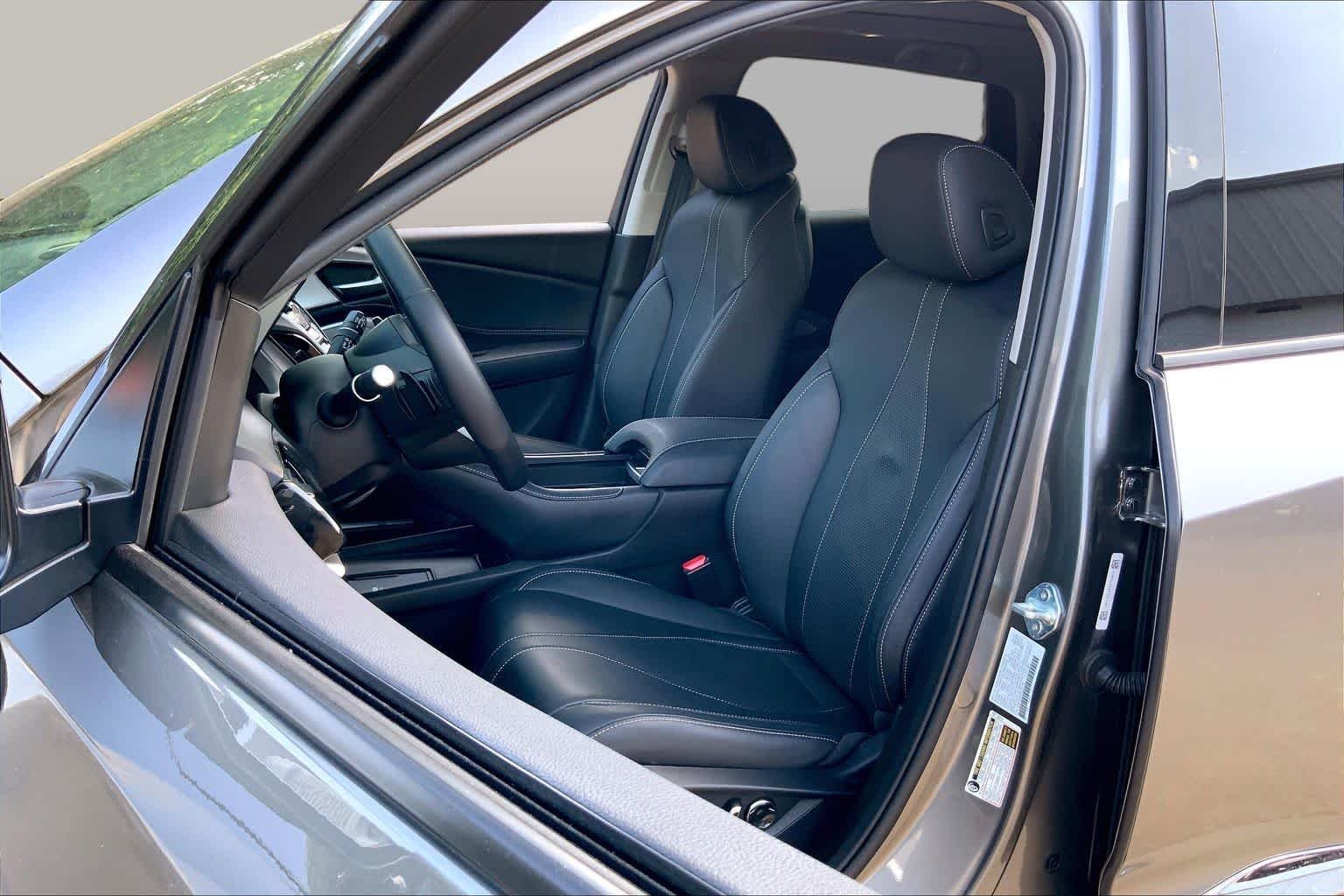 Used 2023 Liquid Carbon Metallic Acura w/Technology Package image 8